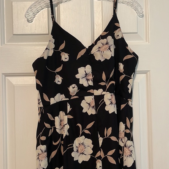Lulus floral romper - Picture 7 of 7